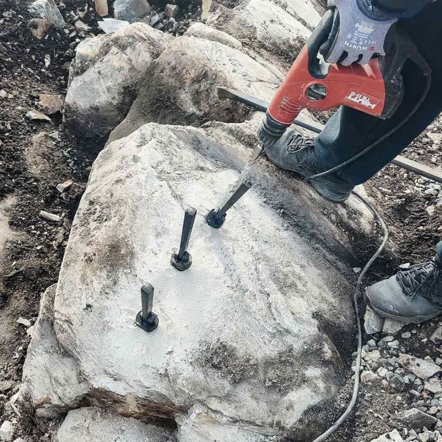 Deling av stein med fjellkiler fra Riktighandel.no