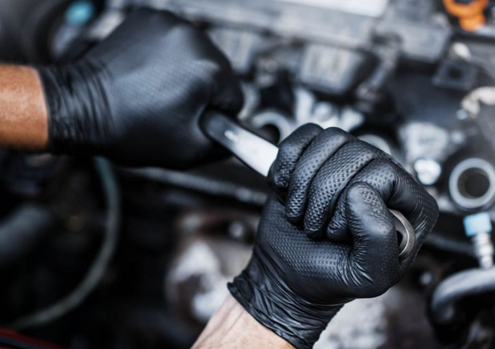 Gogrip sort gir godt grep til verkstedjobber