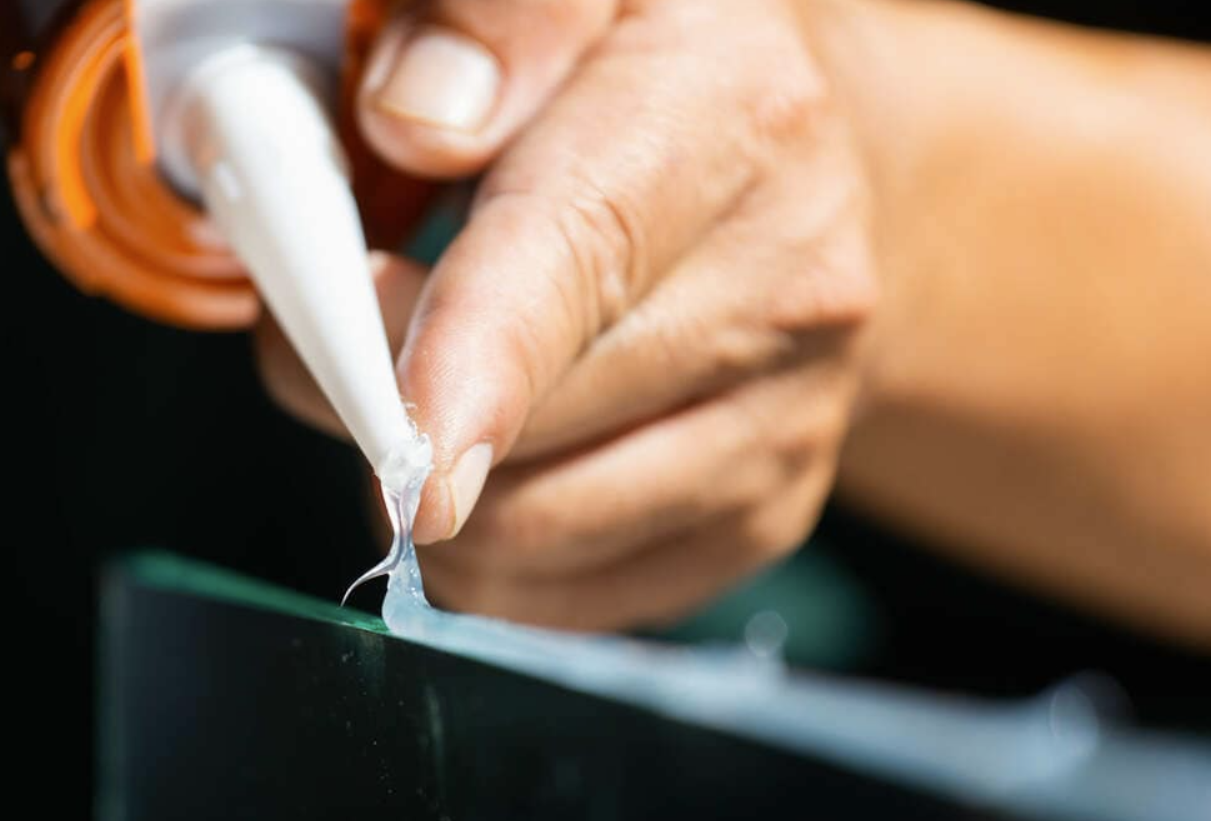 Transparent fugemasse